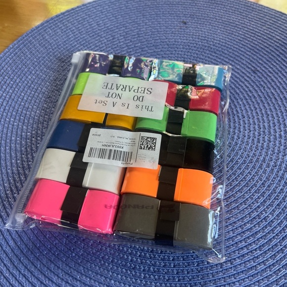 12 Pieces Tennis Racket Badminton Racket Grip Tape Overgrips for Anti-Slip color - Picture 2 of 4